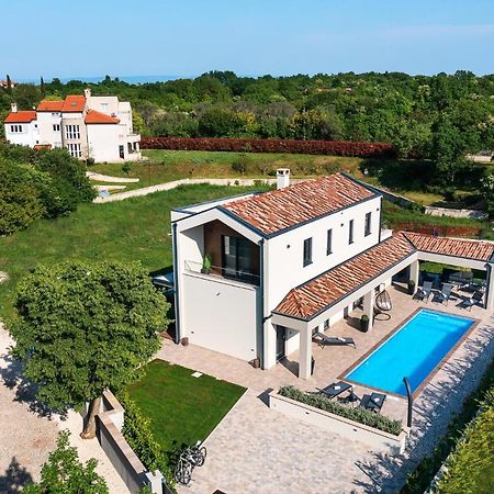 Villa Nobu Mali Vareški Eksteriør billede